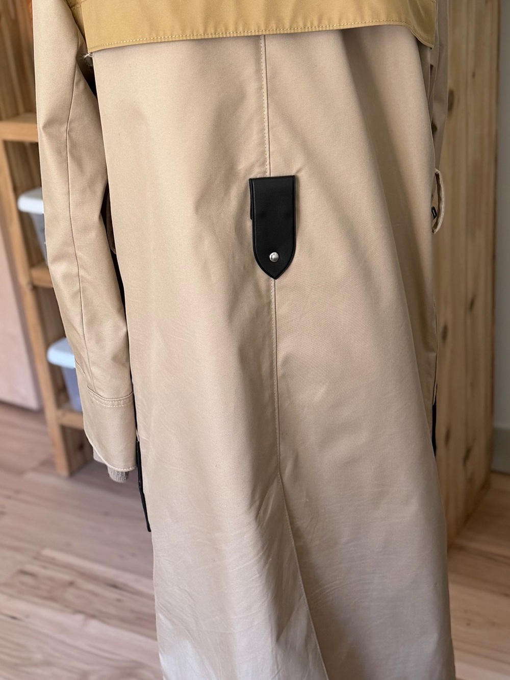 Coach Two-Tone Beige Trench Coat with Black Leather Trim – Size 6 - Picture 8 of 11